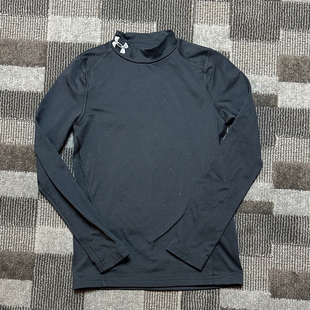 Under Armour cold gear boys size s